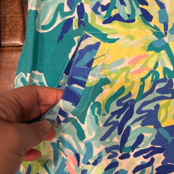 Lilly Pulitzer Blue and Green Patterned Top - Picture 4 of 9